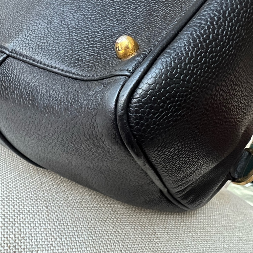 Authentic Vintage Chanel Caviar Boston bag - Picture 12 of 17
